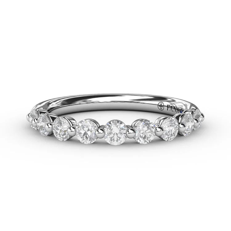 Single Prong Diamond Band