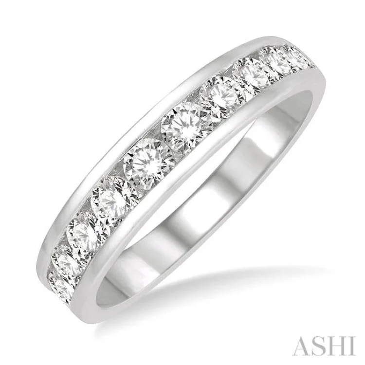 1 Ctw Channel Set 11 Stone Round Cut Diamond Wedding Band in 14K White Gold