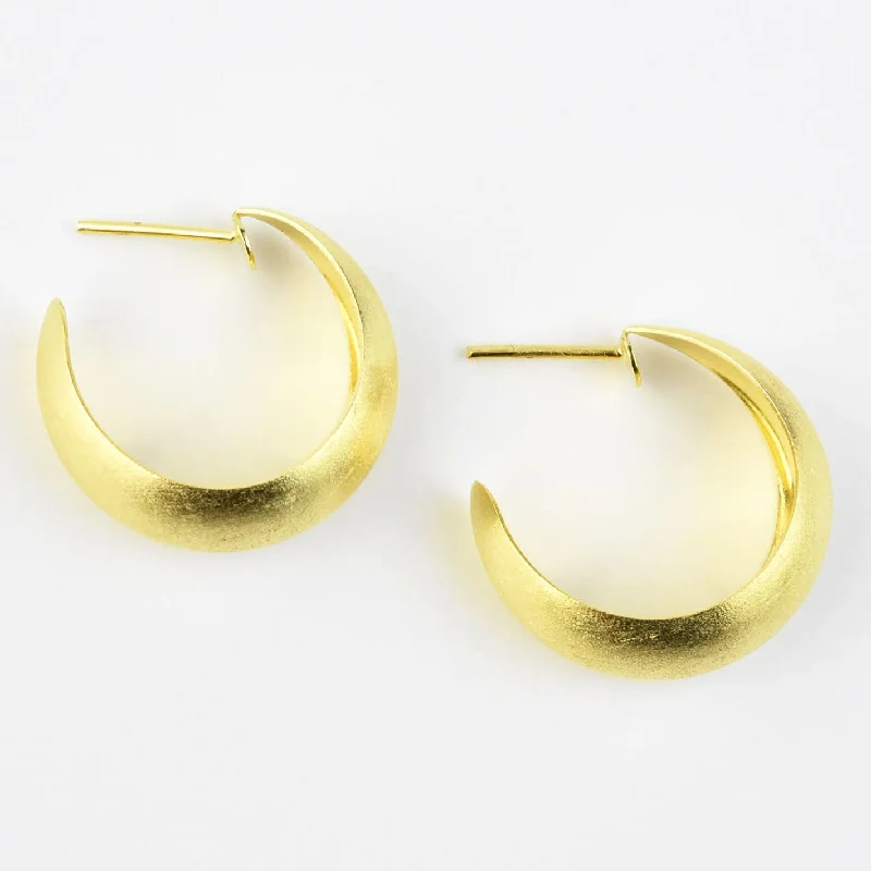 Small Curved Gold Tone Hoops