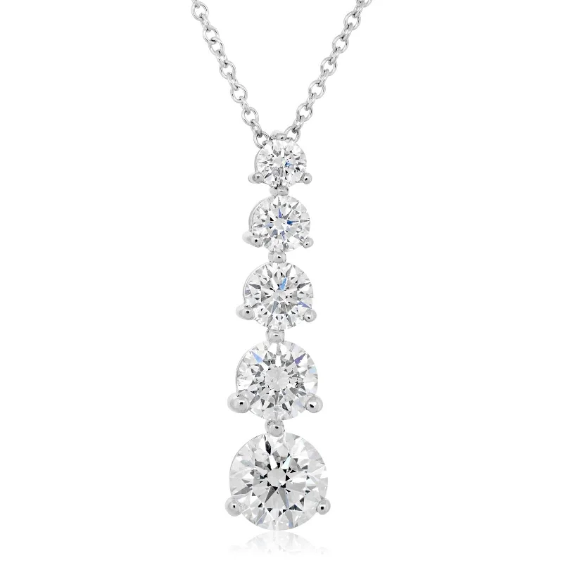 Graduated Diamond Pendant Necklace