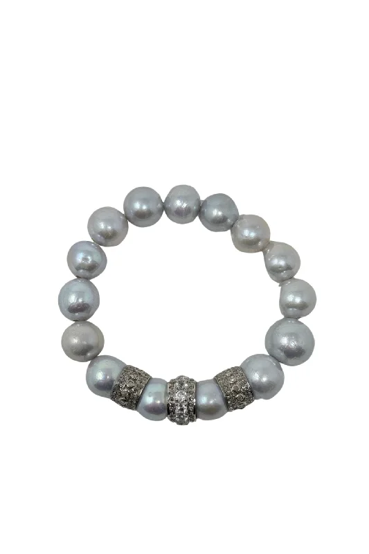 V556 The Woods Edison Pearl Bracelet with 3 Diamond Beads